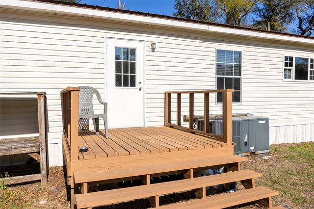 16564 NW 85TH TERRACE, Fanning Springs, FL 32693