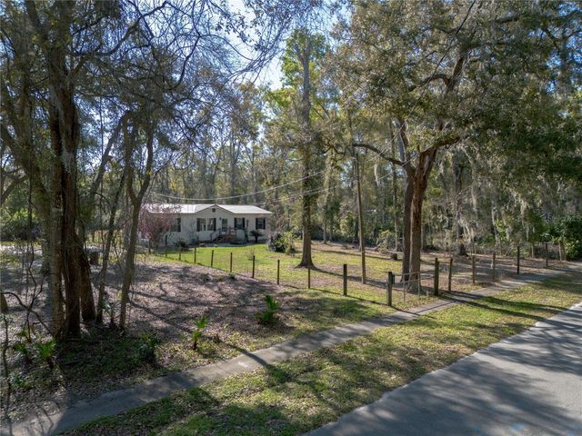 16564 NW 85TH TERRACE, Fanning Springs, FL 32693