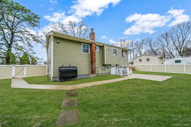 508 Nostrand Avenue, Central Islip, NY 11722