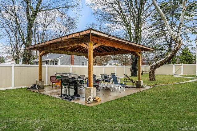 508 Nostrand Avenue, Central Islip, NY 11722