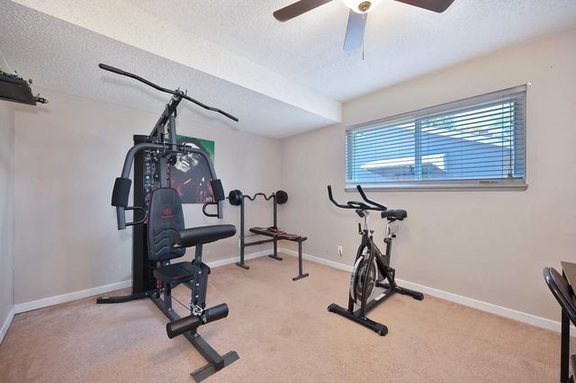 10261 Coloma Rd, Rancho Cordova, CA 95670