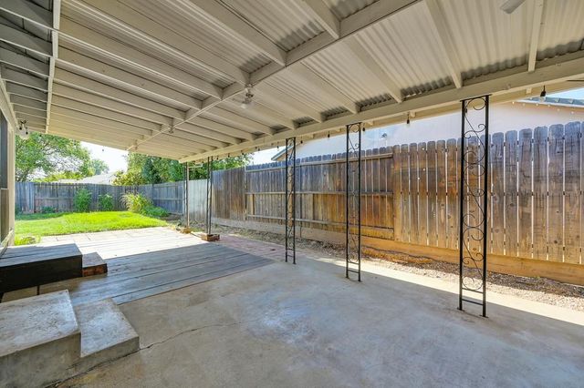 10261 Coloma Rd, Rancho Cordova, CA 95670