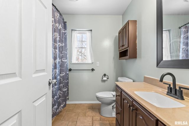 300 N WALNUT Street, Rochester, IL 62563