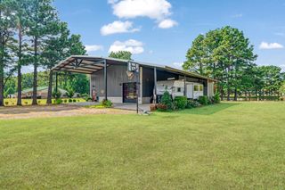 206 Laramie Lake Drive, Powderly, TX 75473