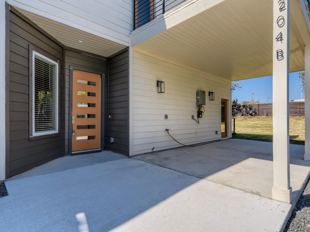 7204 Bennett Ave B, Austin, TX 78752