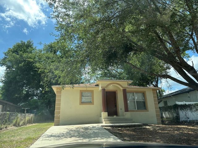 8502 N 17TH STREET, Tampa, FL 33604
