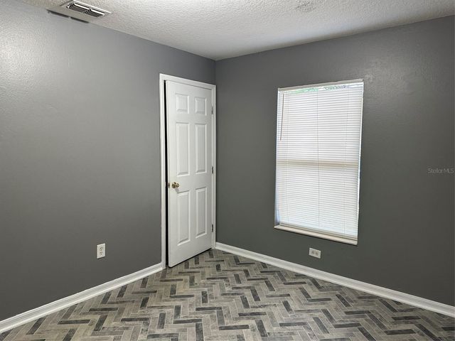 8502 N 17TH STREET, Tampa, FL 33604