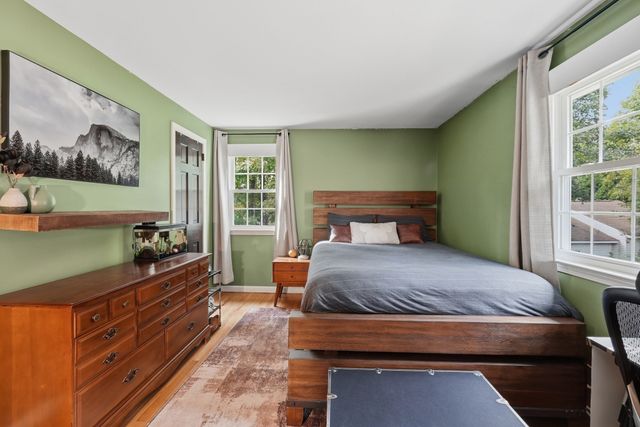 107 Cedar St, Sturbridge, MA 01518