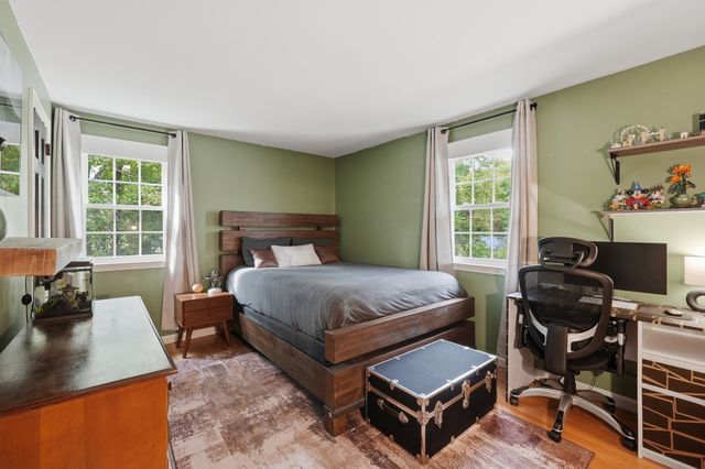 107 Cedar St, Sturbridge, MA 01518