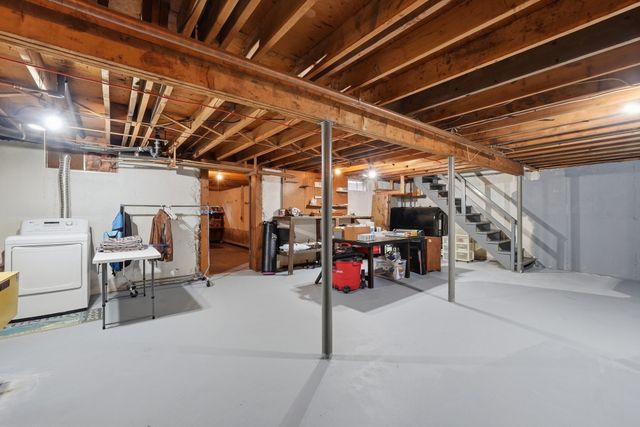 107 Cedar St, Sturbridge, MA 01518