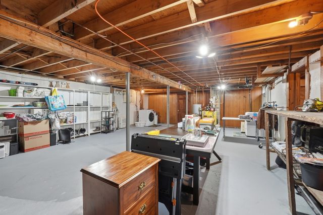 107 Cedar St, Sturbridge, MA 01518