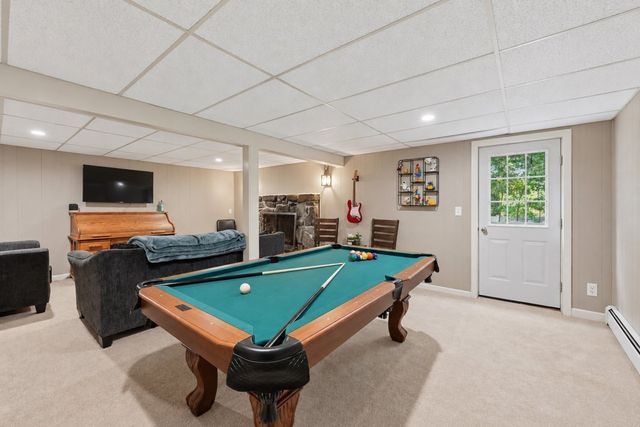 107 Cedar St, Sturbridge, MA 01518