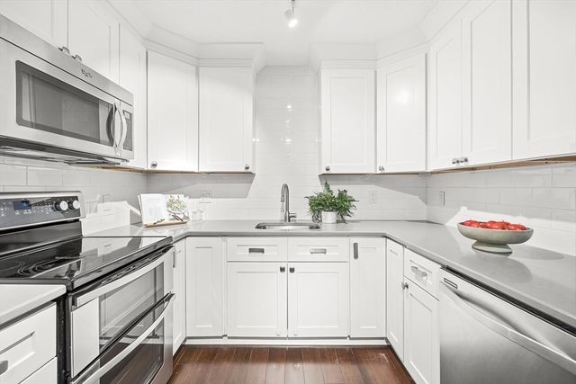 164 Galen Street 61, Watertown, MA 02472
