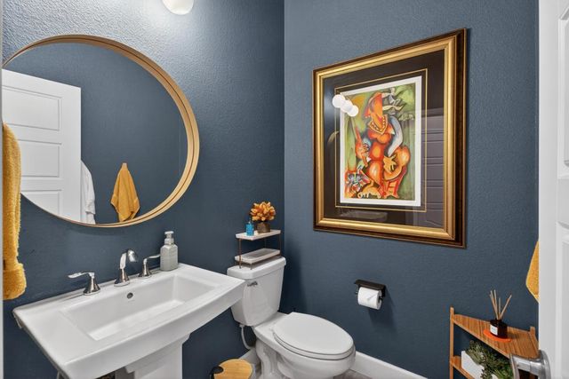 5955 Fallstaff St, Sacramento, CA 95835