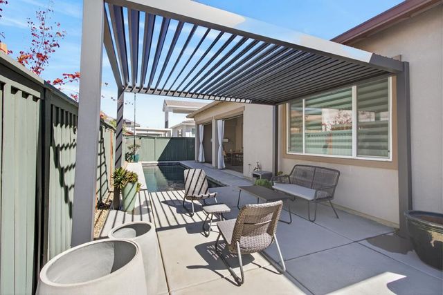 5955 Fallstaff St, Sacramento, CA 95835