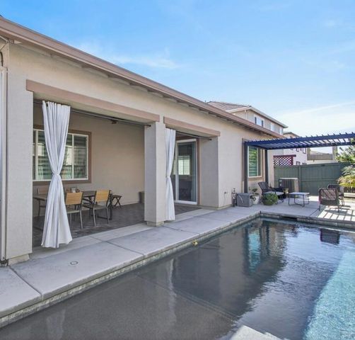 5955 Fallstaff St, Sacramento, CA 95835