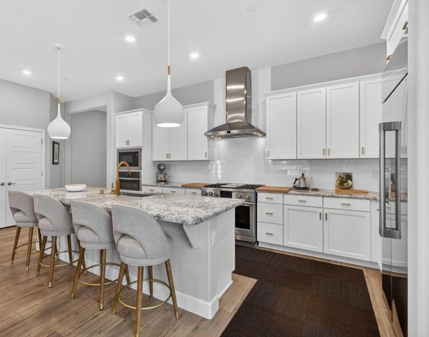 5955 Fallstaff St, Sacramento, CA 95835