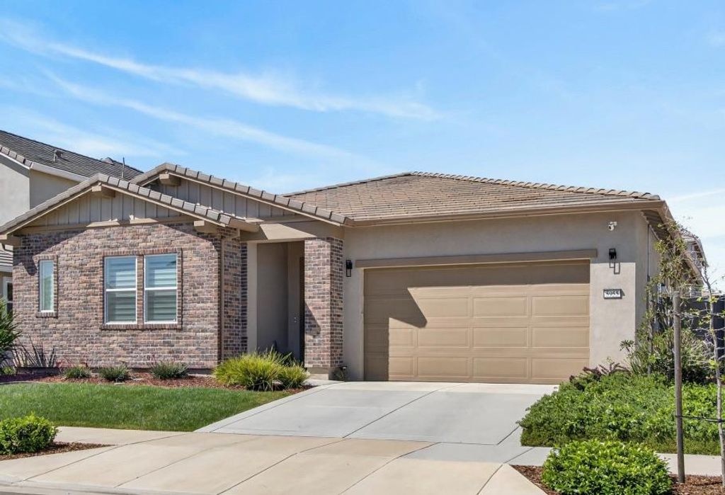 5955 Fallstaff St, Sacramento, CA 95835