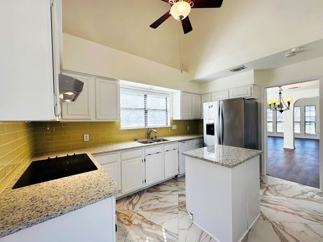 306 Applewood DR, Pflugerville, TX 78660