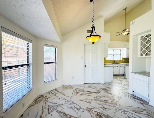 306 Applewood DR, Pflugerville, TX 78660
