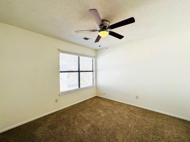 306 Applewood DR, Pflugerville, TX 78660