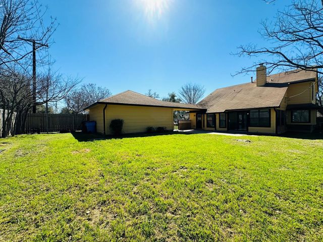 306 Applewood DR, Pflugerville, TX 78660
