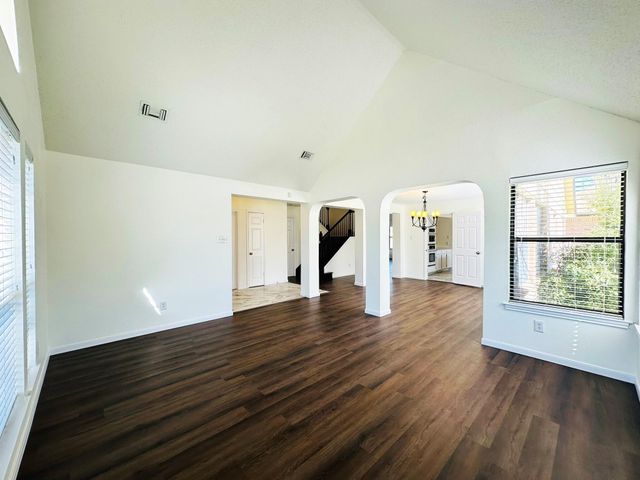 306 Applewood DR, Pflugerville, TX 78660