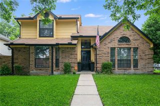 306 Applewood DR, Pflugerville, TX 78660