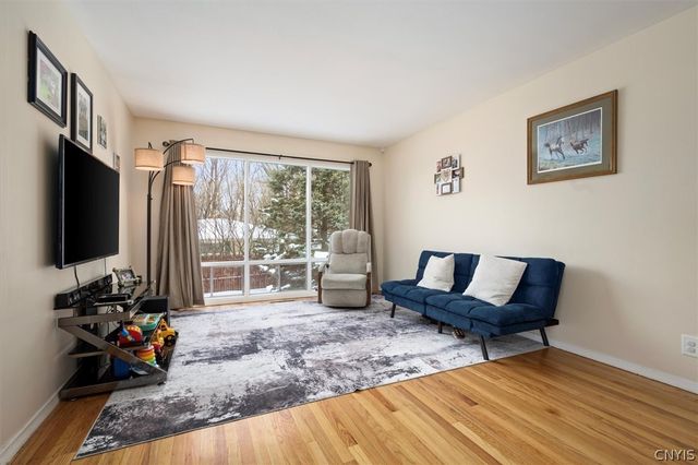 109 Barclay Road, Camillus, NY 13031