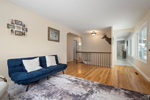 109 Barclay Road, Camillus, NY 13031