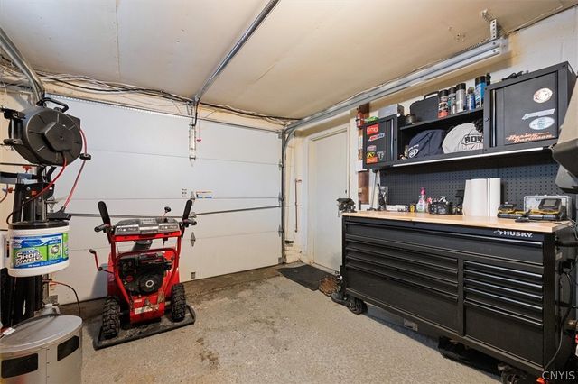 109 Barclay Road, Camillus, NY 13031