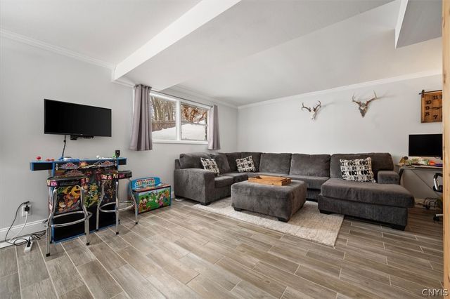 109 Barclay Road, Camillus, NY 13031