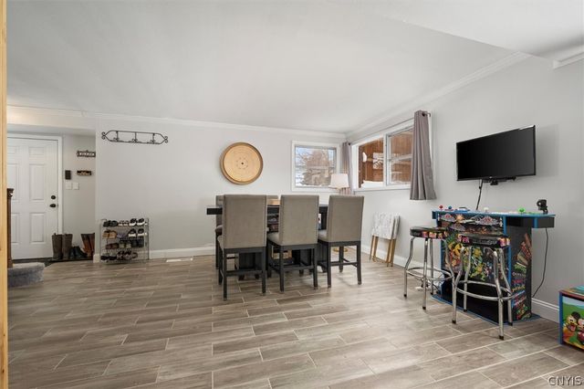 109 Barclay Road, Camillus, NY 13031