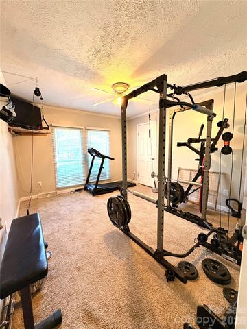 7010 Executive Circle, Denver, NC 28037
