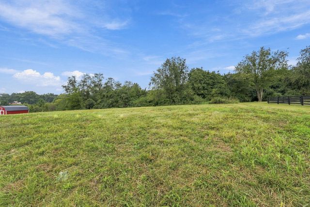 105 Braemar Drive, Richmond, KY 40475