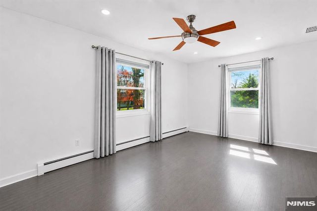 682 Floyd Street, Englewood Cliffs, NJ 07632