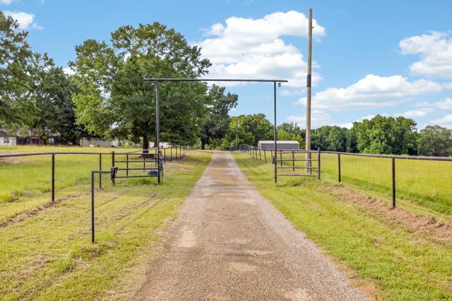 3690 FM 49, Gilmer, TX 75644