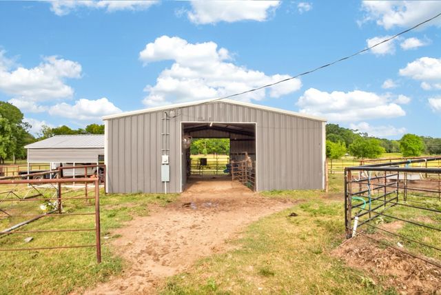 3690 FM 49, Gilmer, TX 75644