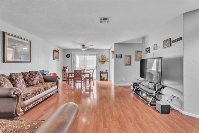 1401 Linnbaker Lane 202, Las Vegas, NV 89110