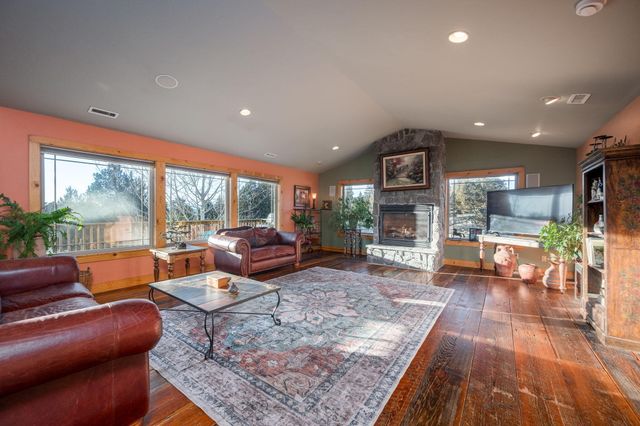 7672 SW Robin Drive, Terrebonne, OR 97760