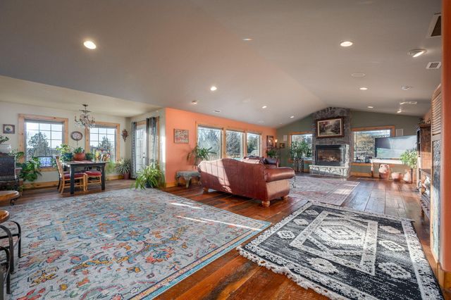 7672 SW Robin Drive, Terrebonne, OR 97760