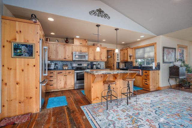 7672 SW Robin Drive, Terrebonne, OR 97760