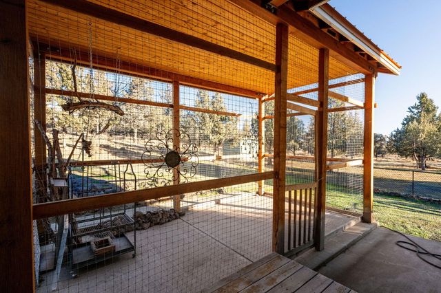 7672 SW Robin Drive, Terrebonne, OR 97760