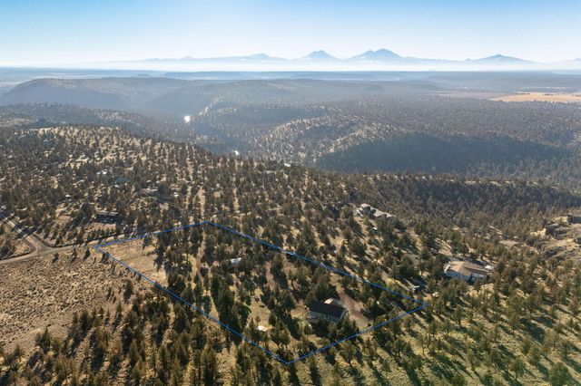 7672 SW Robin Drive, Terrebonne, OR 97760