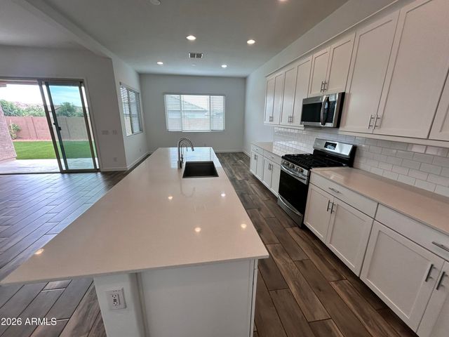 9321 W SELLS Drive, Phoenix, AZ 85037