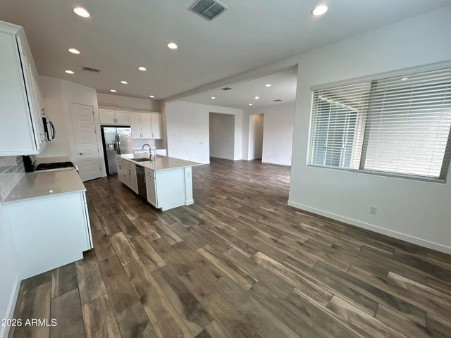 9321 W SELLS Drive, Phoenix, AZ 85037