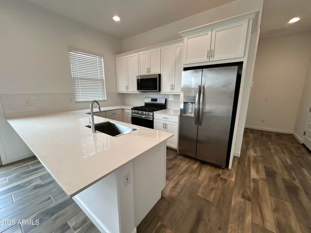 9321 W SELLS Drive, Phoenix, AZ 85037