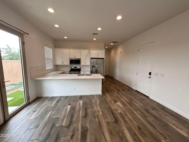 9321 W SELLS Drive, Phoenix, AZ 85037