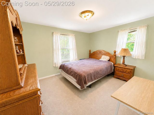 1147 Jay Street, Waterford Charter Township, MI 48327