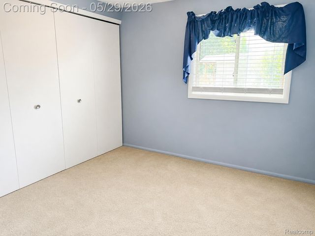 1147 Jay Street, Waterford Charter Township, MI 48327